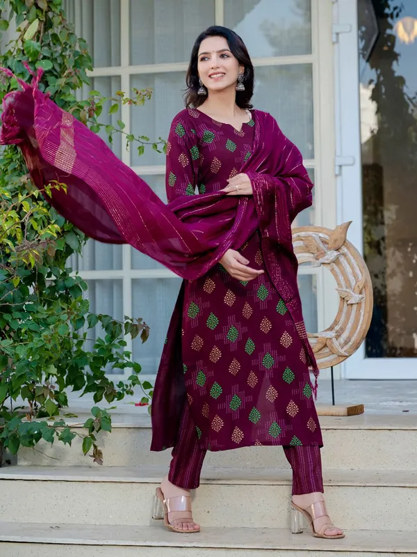 Purple_Kurta_Pant_Dupatta_Set_For_Women