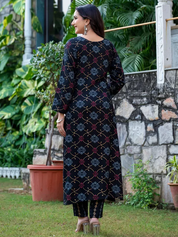 Dark_Blue_&_Black_Printed_Kurta,_Salwar_&_Dupatta_Set