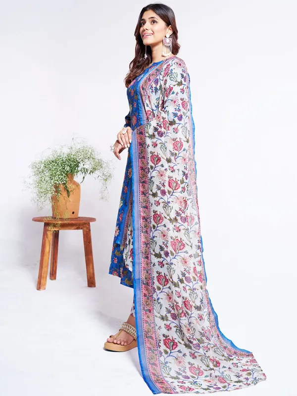 Blue_Floral_Print_Kurta,_Trouser/Pant_&_Dupatta_Set