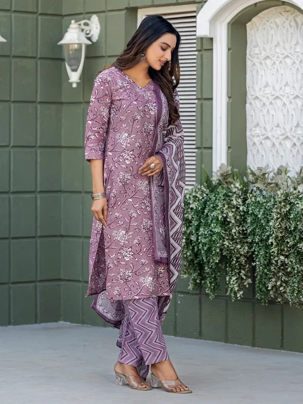 Purple_&_Lavender_Printed_Kurta,_Salwar_&_Dupatta_Set