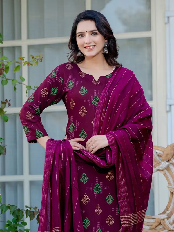 Purple_Printed_Kurta,_Trouser/Pant_&_Dupatta_Set