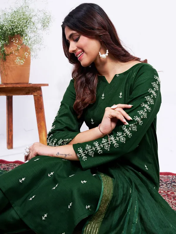 Dark_Green_Embroidered_Kurta,_Trouser/Pant_&_Dupatta_Set