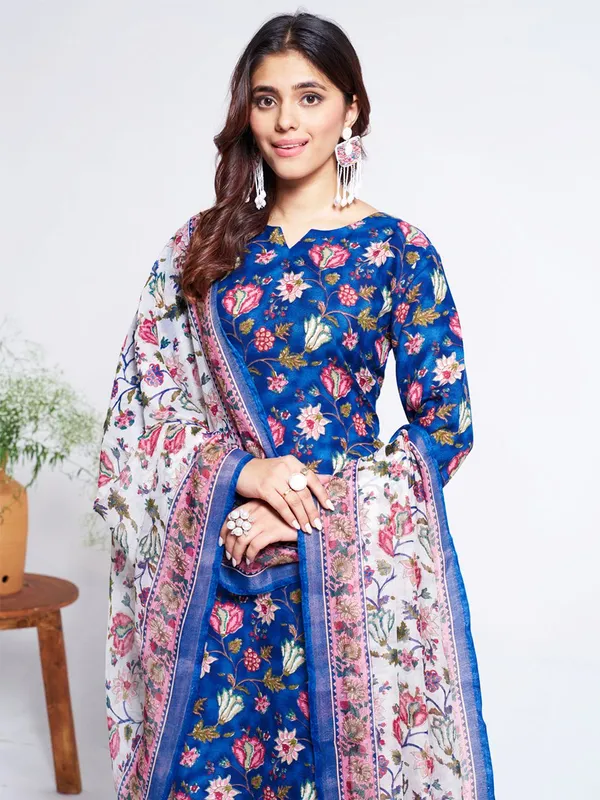 Blue_Floral_Print_Kurta,_Trouser/Pant_&_Dupatta_Set