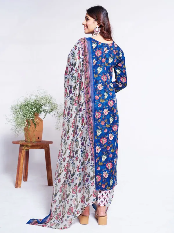 Blue_Floral_Print_Kurta,_Trouser/Pant_&_Dupatta_Set