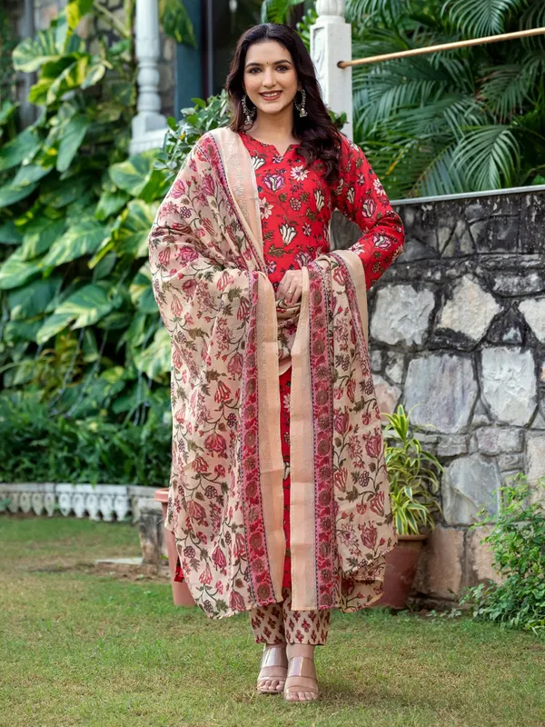 Red_Printed_Kurta,_Salwar_&_Dupatta_Set