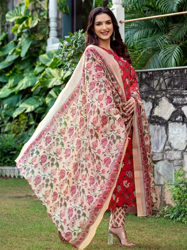 Red_Printed_Kurta,_Salwar_&_Dupatta_Set