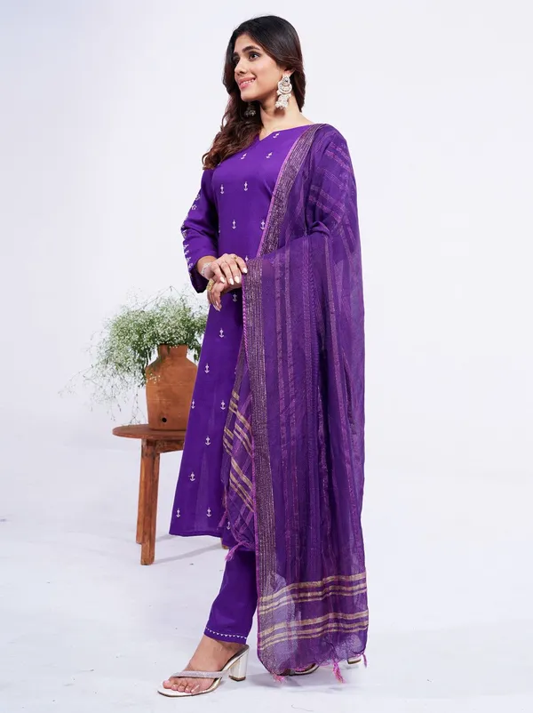 Purple_&_Jamun_Embroidered_Kurta,_Trouser/Pant_&_Dupatta_Set