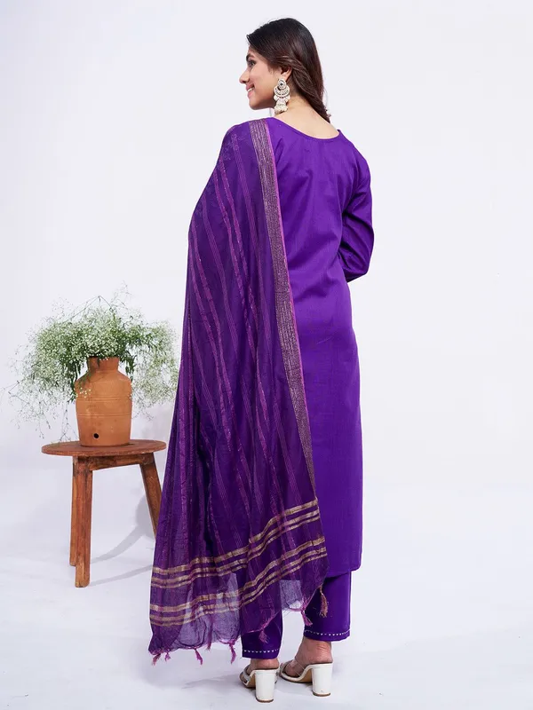 Purple_&_Jamun_Embroidered_Kurta,_Trouser/Pant_&_Dupatta_Set