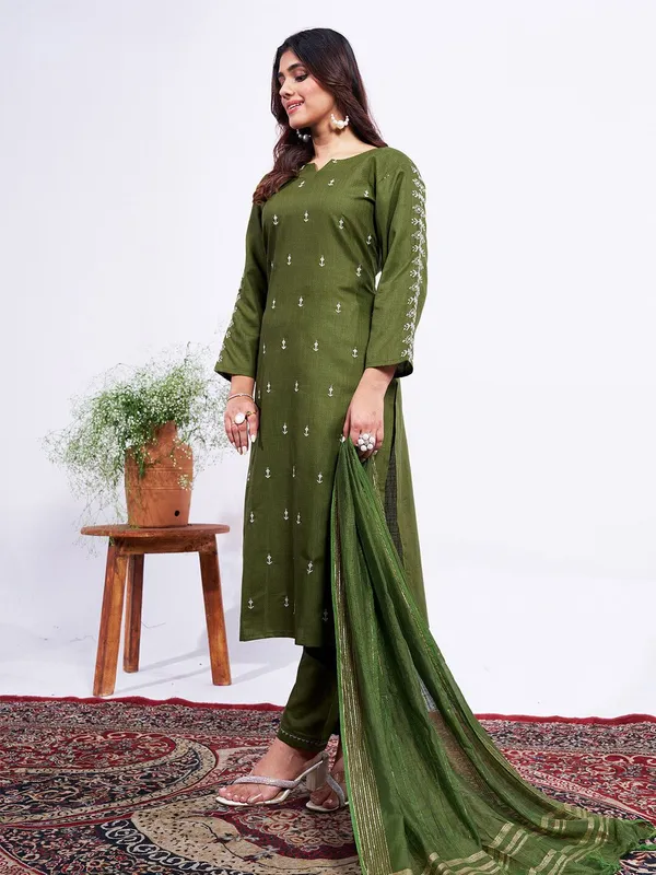 Green_&_Mehendi_Embroidered_Kurta,_Trouser/Pant_&_Dupatta_Set