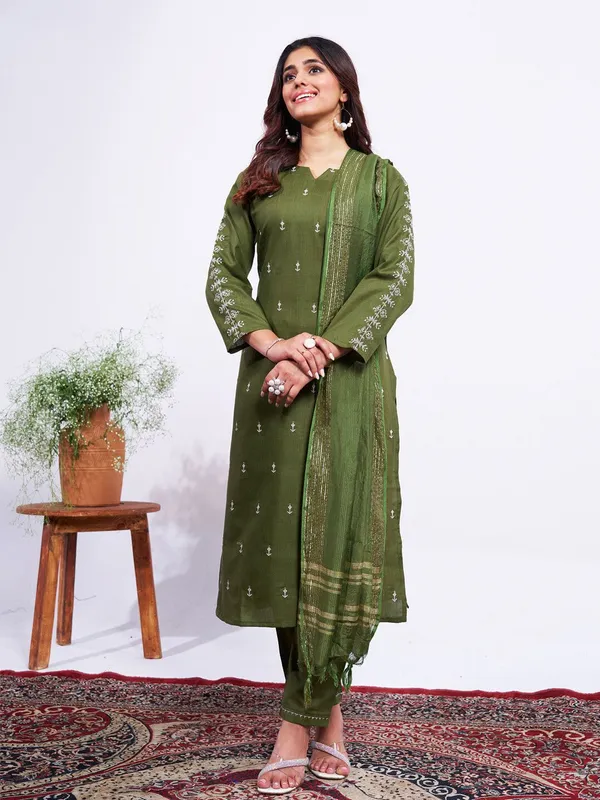 Green_&_Mehendi_Embroidered_Kurta,_Trouser/Pant_&_Dupatta_Set