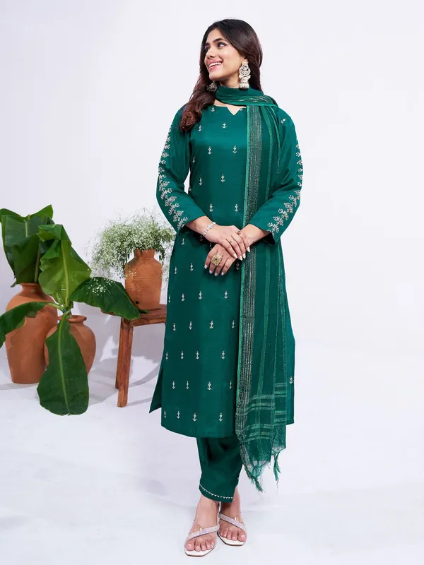 Green_&_Rama_Embroidered_Kurta,_Trouser/Pant_&_Dupatta_Set