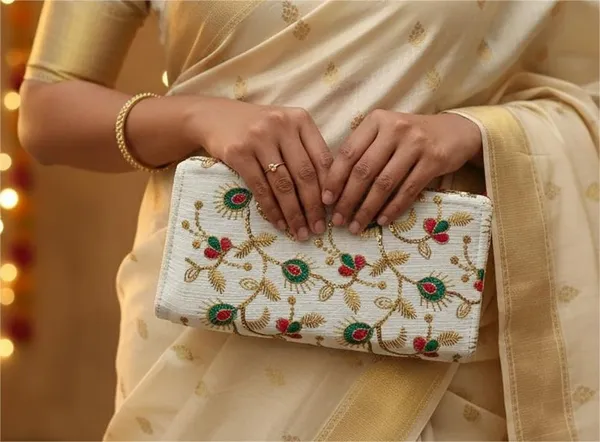 White_Fabric_Printed_Zipped_For_Women