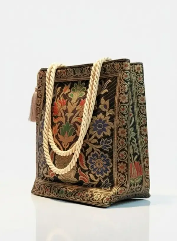 Multicolor_Silk_Zipper_Shoulder_Bag_For_Women