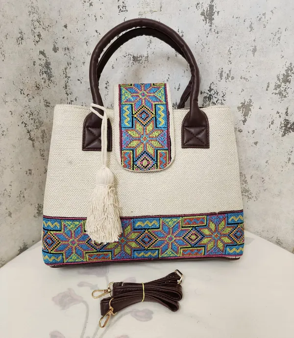 Geometric_Star"_Embroidered_Canvas_Tote_with_Tassel_sing_bag