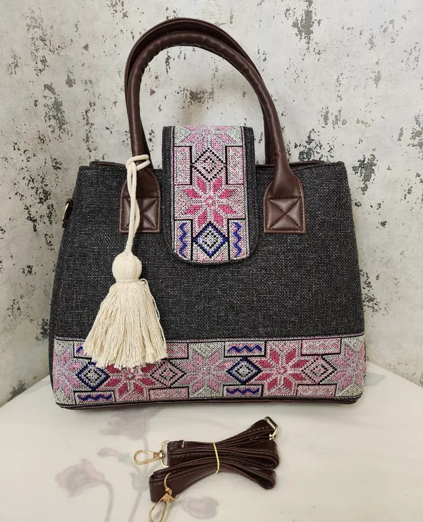 Geometric_Star"_Embroidered_Canvas_Tote_with_Tassel_sing_bag