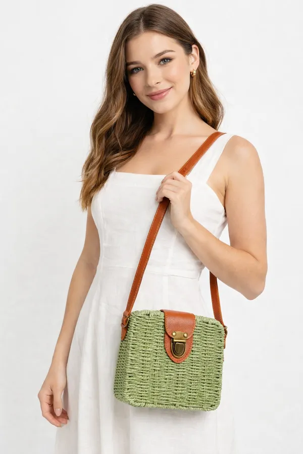 The_"Garden_Chic"_Square_Rattan_Crossbody_Bag