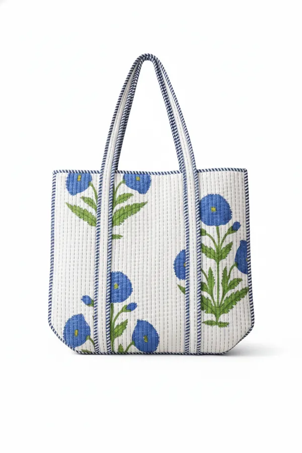 White_blue_flower_Quilted_Cotton_Zipper_Tote_For_Women