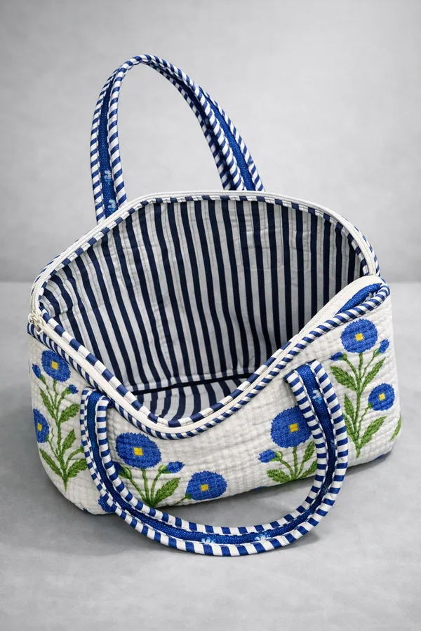 White_flower_Quilted_Zipper_Hand-Held_Laptop_Bag_For_Women
