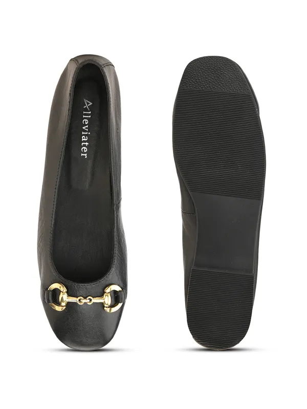 BLACK_Gold_Chain_Loafer