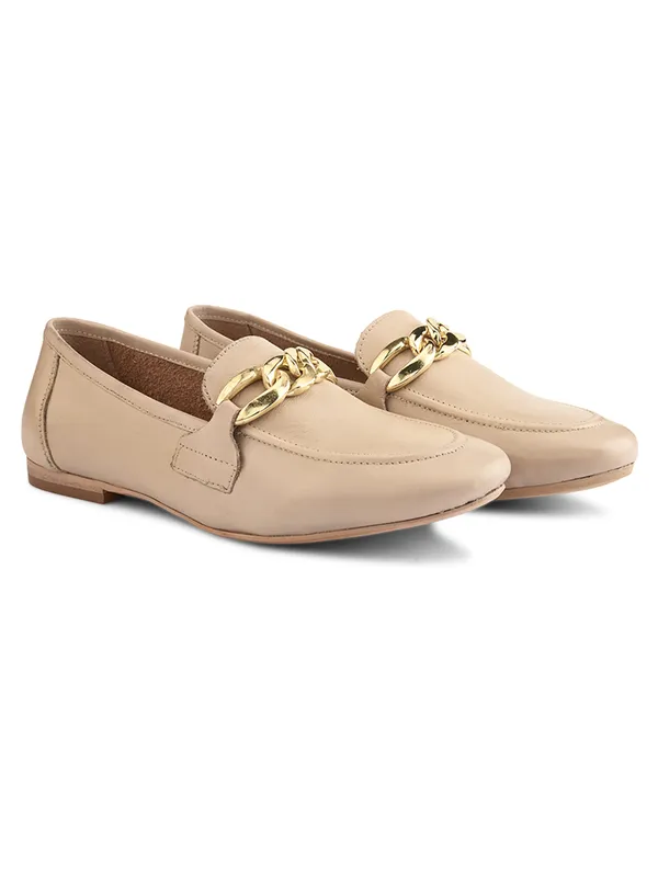 Beige_Gold_Chain_Loafer.