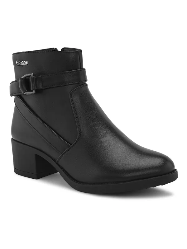 Black_Genuine_Leather_Buckled_Ankle_Length_Boots_For_Women