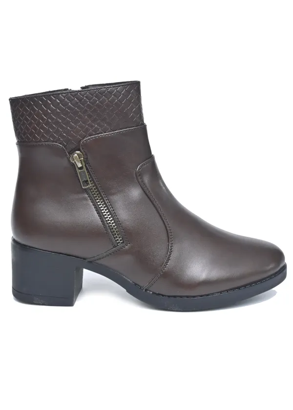 Brown_Synthetic_Leather_Casual_Boots_For_Women