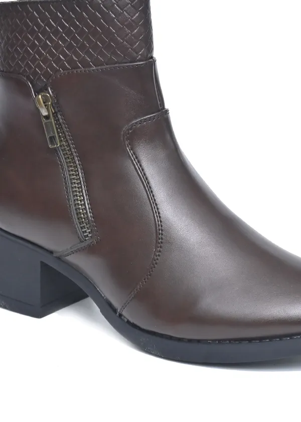 Brown_Synthetic_Leather_Casual_Boots_For_Women