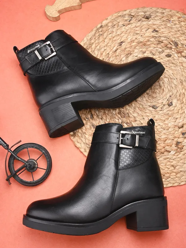 Black_Synthetic_Leather_Ankle_Boots_For_Women