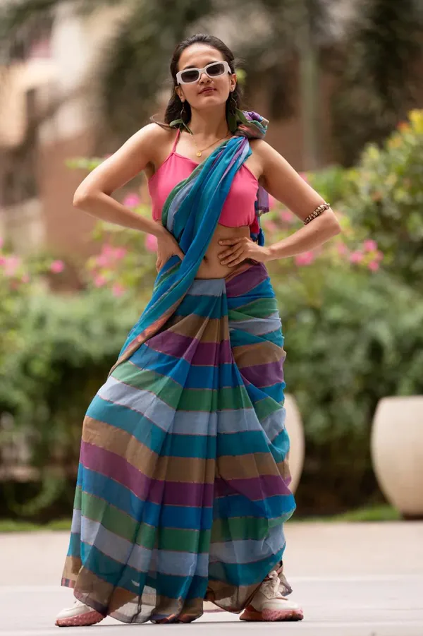 Multicolour_Mul_Cotton_Saree_With_Blouse_Piece_For_Women