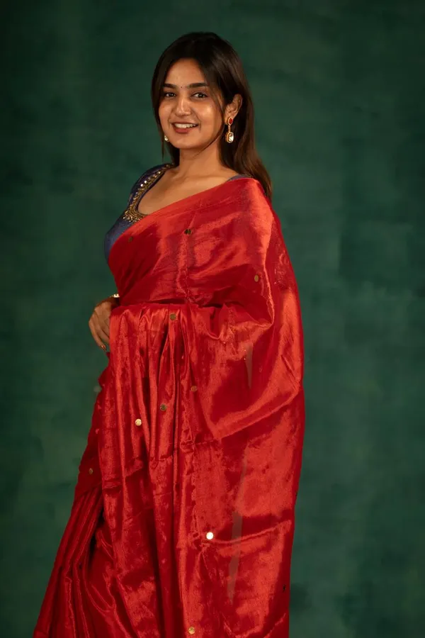 Red_Tissue_Saree_With_Blouse_Piece_For_Women