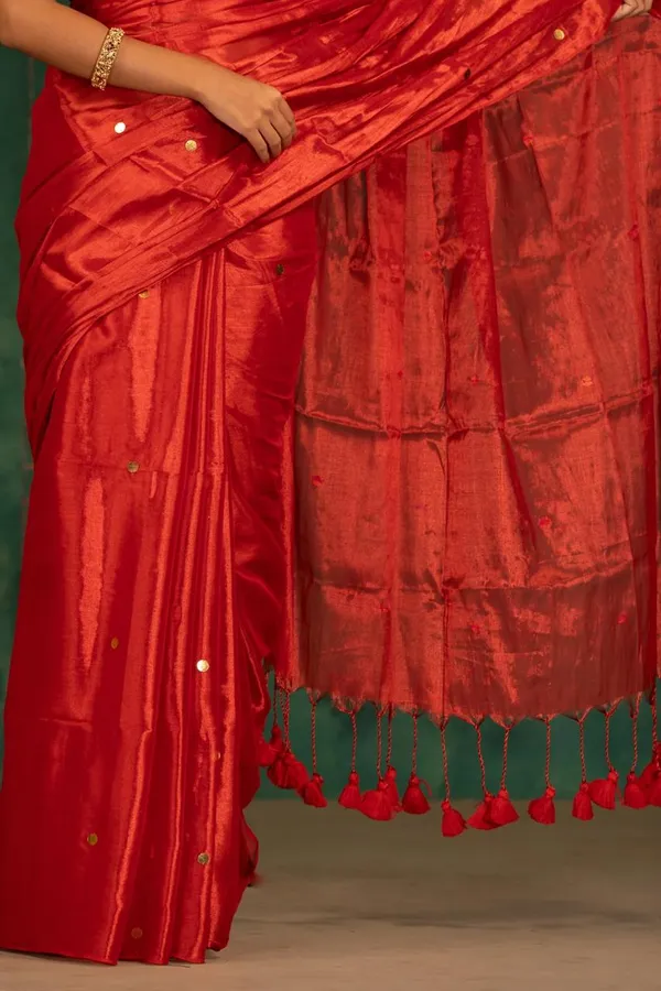 Red_Tissue_Saree_With_Blouse_Piece_For_Women