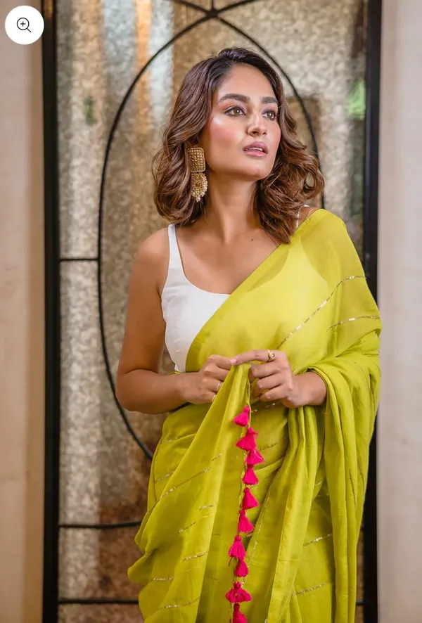 Green_Mul_Cotton_Saree_With_Blouse_Piece_For_Women