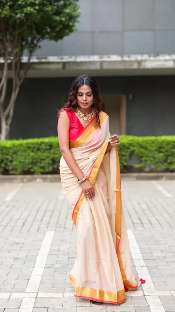 Golden_Mul_Cotton_Saree_With_Blouse_Piece_For_Women