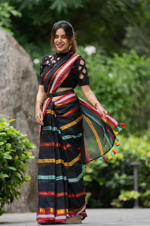 Black_Mul_Cotton_Saree_With_Blouse_Piece_For_Women