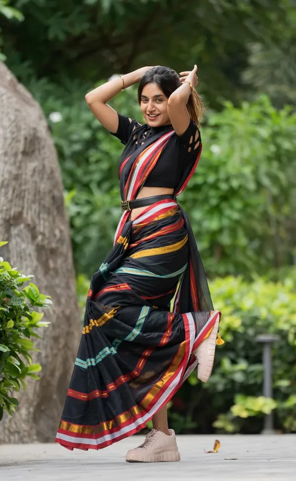Black_Mul_Cotton_Saree_With_Blouse_Piece_For_Women