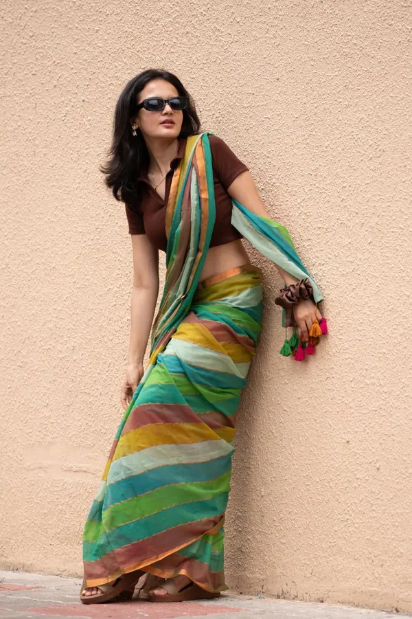 Multicolour_Mul_Cotton_Saree_With_Blouse_Piece_For_Women
