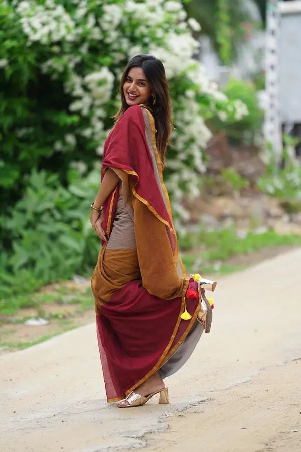 Multicolour_Mul_Cotton_Saree_With_Blouse_Piece_For_Women