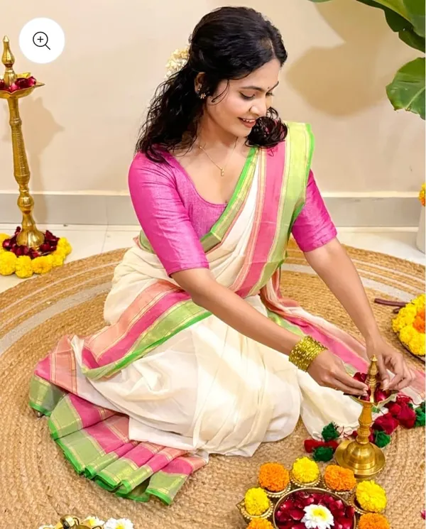 White_Mul_Cotton_Saree_With_Blouse_Piece_For_Women
