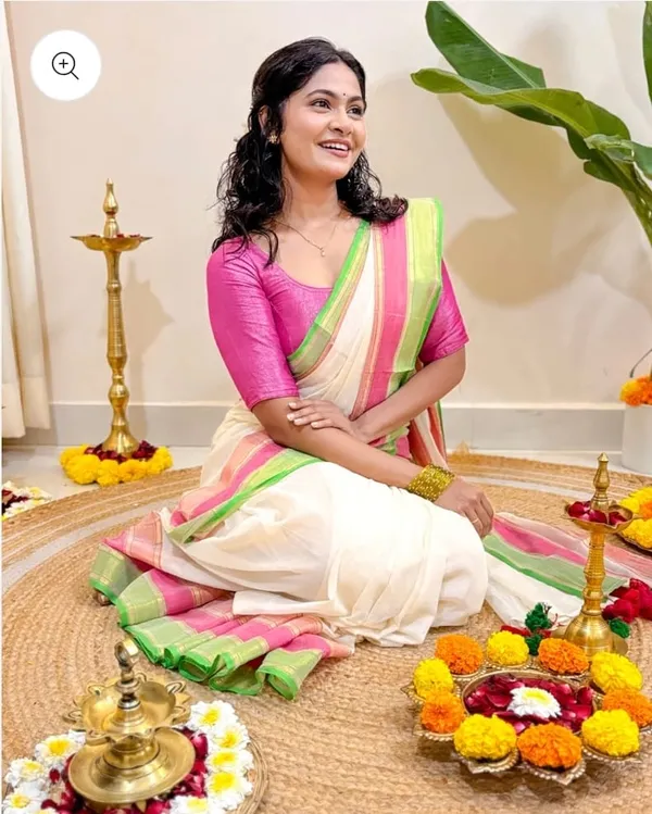 White_Mul_Cotton_Saree_With_Blouse_Piece_For_Women