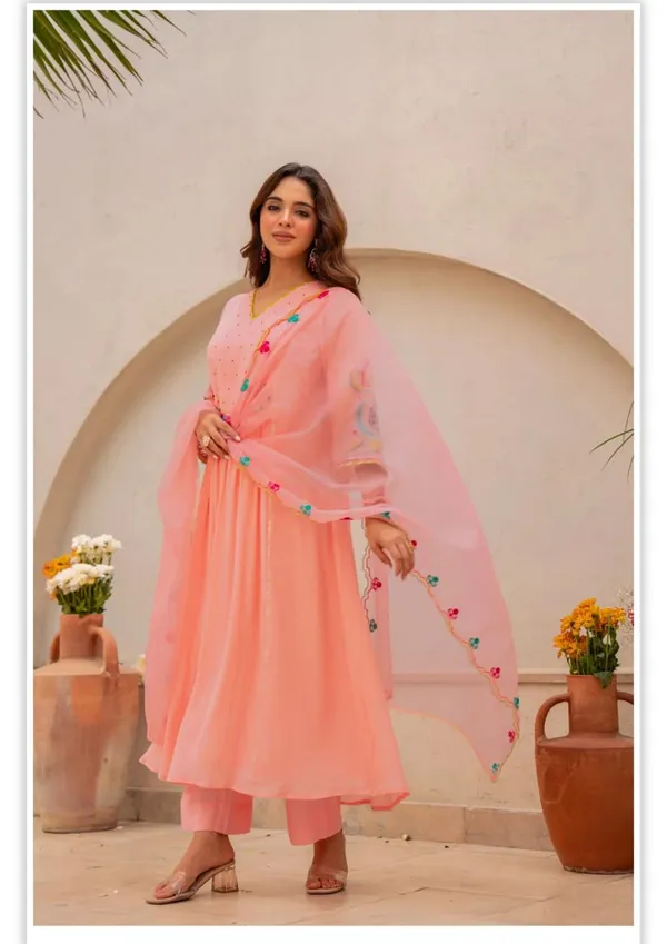 Elegant_Peach_Anarkali_Kurta_Set_with_Embroidered_Dupatta