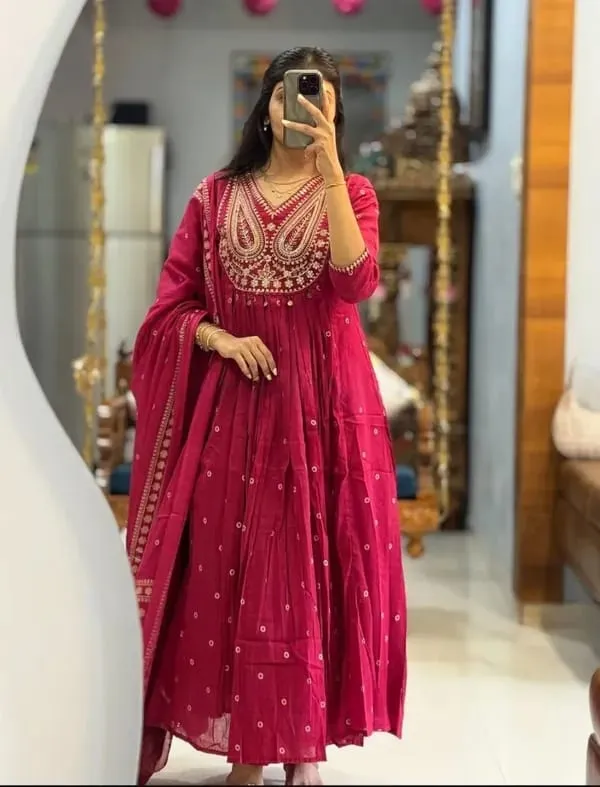 Fuchsia_Pink_Embroidered_Anarkali_Kurta_Set_with_Dupatta