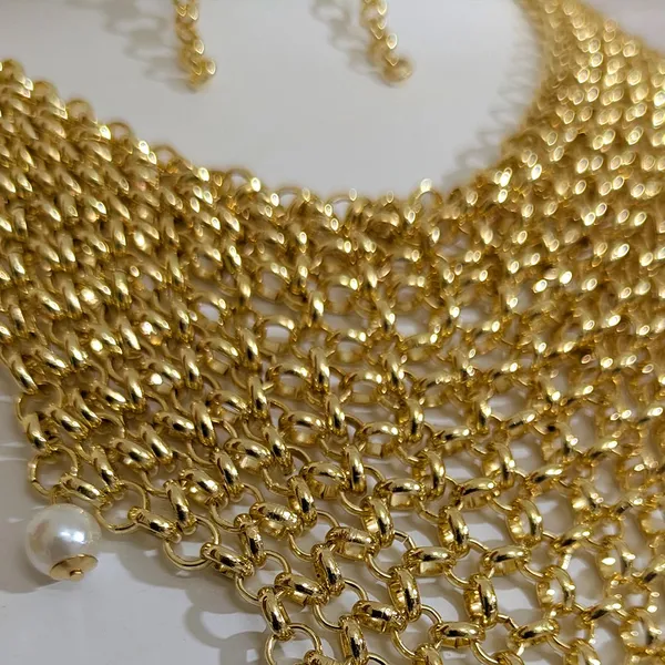 Western_Fashion_Gold_Finish_Necklace