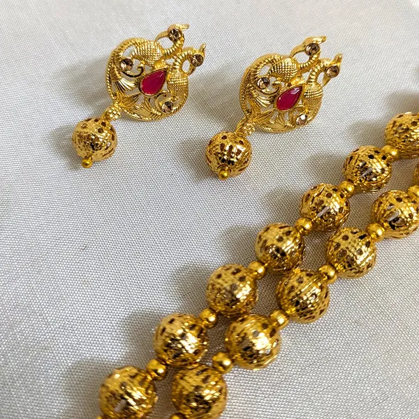 Gold_Finish_Traditional_Mala_set