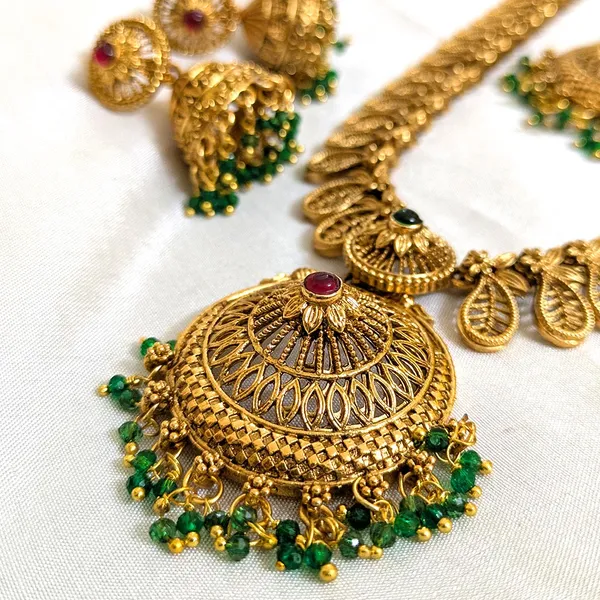 Traditional_Indian_Necklace_Set