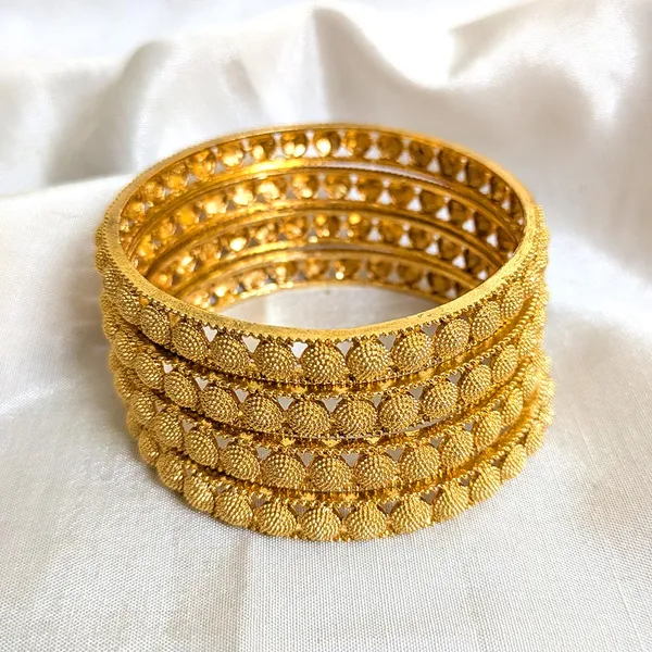 Gold_Finish_Traditional_Bangles