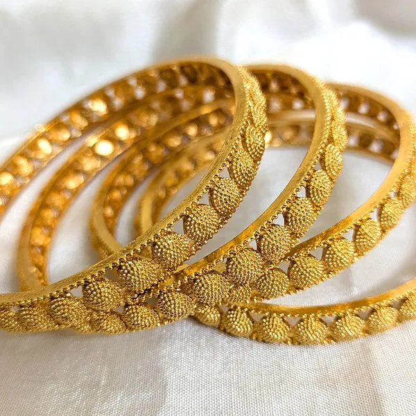 Gold_Finish_Traditional_Bangles