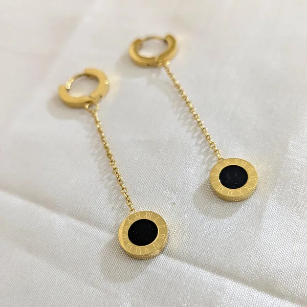 Western_Gold_Finish_Earrings