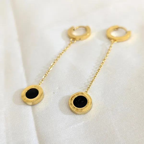 Western_Gold_Finish_Earrings