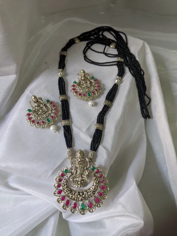 Black_Metal_Long_Mangalsutra_For_Women