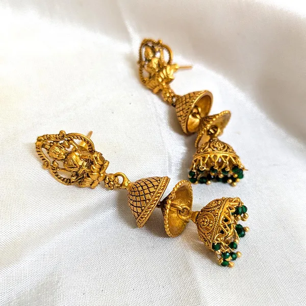 Traditional_Gold_finish_Earrings
